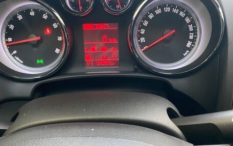 Opel Astra J, 2013 год, 810 000 рублей, 1 фотография