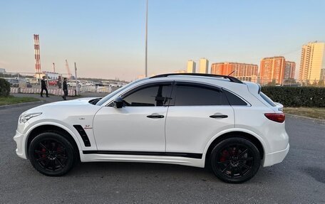 Infiniti QX70, 2014 год, 3 090 000 рублей, 24 фотография