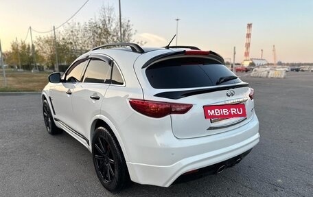 Infiniti QX70, 2014 год, 3 090 000 рублей, 23 фотография