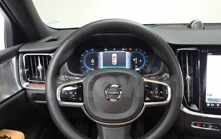 Volvo V60 II, 2025 год, 6 993 000 рублей, 10 фотография