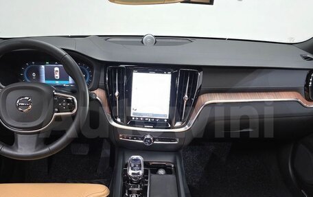 Volvo V60 II, 2025 год, 6 993 000 рублей, 6 фотография