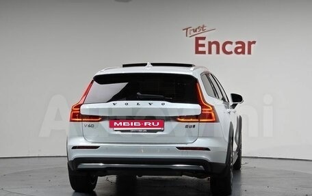 Volvo V60 II, 2025 год, 6 993 000 рублей, 4 фотография