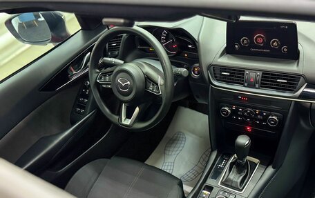 Mazda CX-4, 2023 год, 2 799 000 рублей, 10 фотография