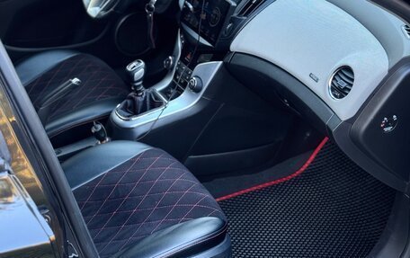 Chevrolet Cruze II, 2013 год, 800 000 рублей, 9 фотография