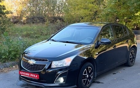 Chevrolet Cruze II, 2013 год, 800 000 рублей, 3 фотография