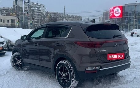 KIA Sportage IV рестайлинг, 2019 год, 1 850 000 рублей, 4 фотография