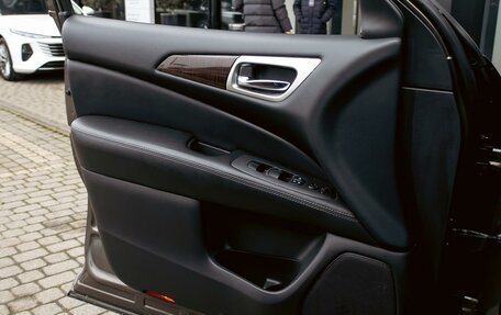 Nissan Pathfinder, 2014 год, 1 795 000 рублей, 12 фотография