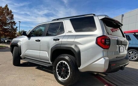 Toyota 4Runner, 2024 год, 9 120 000 рублей, 2 фотография