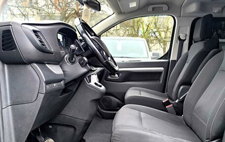 Peugeot Traveller I, 2021 год, 2 599 000 рублей, 9 фотография