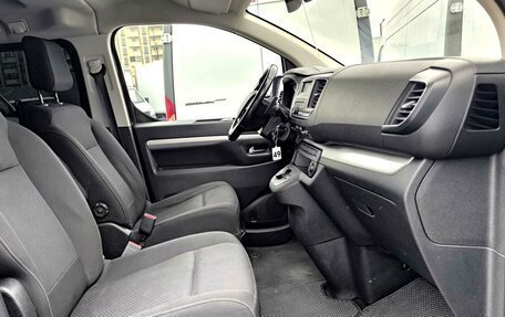 Peugeot Traveller I, 2021 год, 2 599 000 рублей, 10 фотография