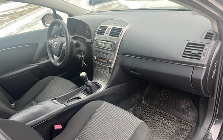 Toyota Avensis III рестайлинг, 2011 год, 980 000 рублей, 11 фотография