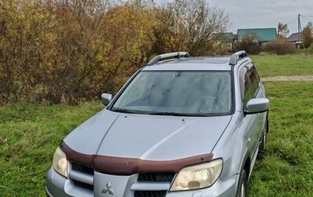 Mitsubishi Outlander III рестайлинг 3, 2006 год, 765 000 рублей, 4 фотография