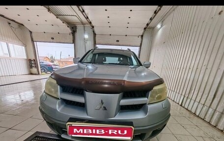 Mitsubishi Outlander III рестайлинг 3, 2006 год, 765 000 рублей, 11 фотография