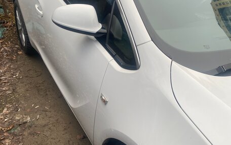 Opel Astra J, 2013 год, 810 000 рублей, 3 фотография