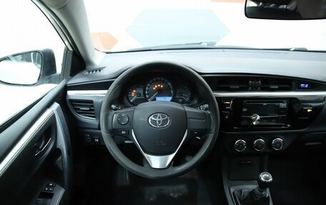 Toyota Corolla, 2013 год, 930 000 рублей, 13 фотография