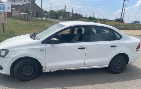 Volkswagen Polo VI (EU Market), 2011 год, 399 000 рублей, 2 фотография