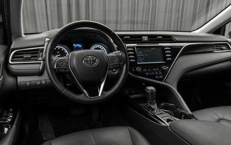 Toyota Camry, 2020 год, 2 810 000 рублей, 9 фотография