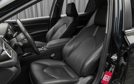 Toyota Camry, 2020 год, 2 810 000 рублей, 11 фотография