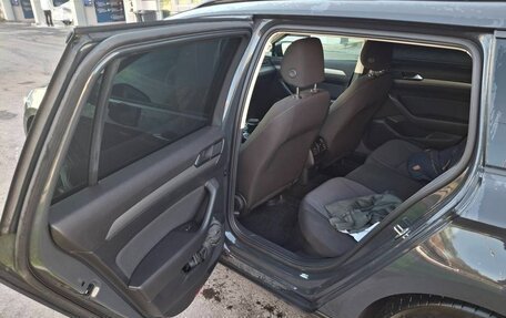 Volkswagen Passat B8 рестайлинг, 2019 год, 2 300 000 рублей, 6 фотография