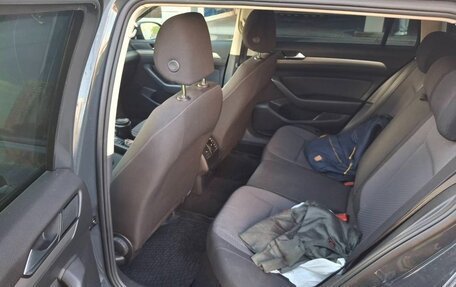 Volkswagen Passat B8 рестайлинг, 2019 год, 2 300 000 рублей, 7 фотография