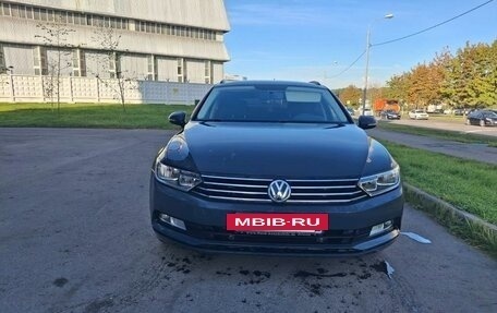 Volkswagen Passat B8 рестайлинг, 2019 год, 2 300 000 рублей, 11 фотография