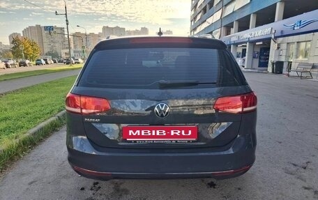 Volkswagen Passat B8 рестайлинг, 2019 год, 2 300 000 рублей, 14 фотография