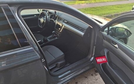 Volkswagen Passat B8 рестайлинг, 2019 год, 2 300 000 рублей, 15 фотография