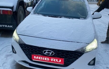 Hyundai Solaris II рестайлинг, 2022 год, 1 400 000 рублей, 1 фотография