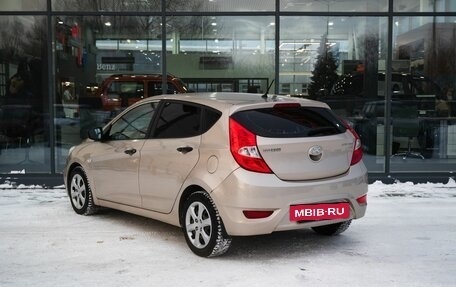 Hyundai Solaris II рестайлинг, 2013 год, 700 000 рублей, 6 фотография