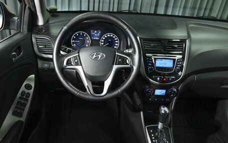 Hyundai Solaris II рестайлинг, 2011 год, 749 000 рублей, 12 фотография