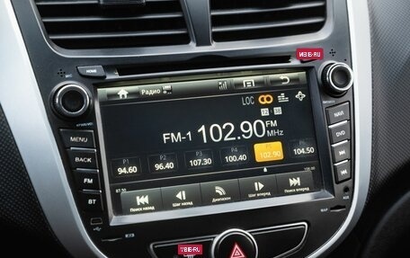 Hyundai Solaris II рестайлинг, 2013 год, 700 000 рублей, 17 фотография