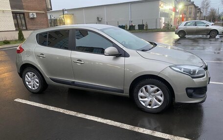 Renault Megane III, 2014 год, 790 000 рублей, 2 фотография