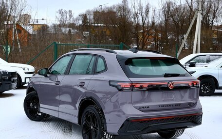 Volkswagen Tiguan, 2025 год, 4 900 000 рублей, 3 фотография