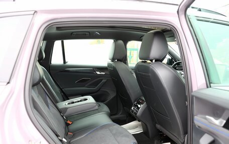 Volkswagen Tiguan, 2025 год, 4 900 000 рублей, 7 фотография