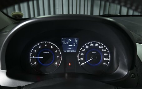 Hyundai Solaris II рестайлинг, 2011 год, 749 000 рублей, 18 фотография