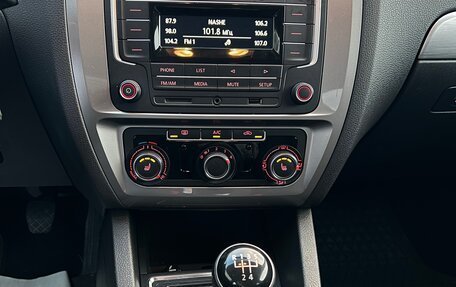 Volkswagen Jetta VI, 2018 год, 1 470 000 рублей, 26 фотография