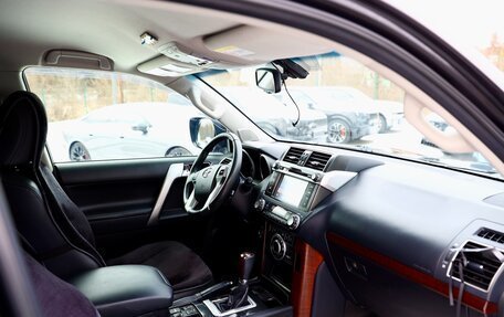 Toyota Land Cruiser Prado 150 рестайлинг 2, 2014 год, 3 800 000 рублей, 5 фотография