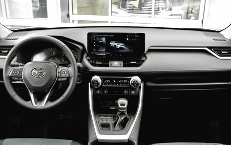 Toyota RAV4, 2025 год, 4 600 000 рублей, 13 фотография