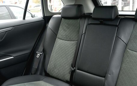 Toyota RAV4, 2025 год, 4 600 000 рублей, 26 фотография