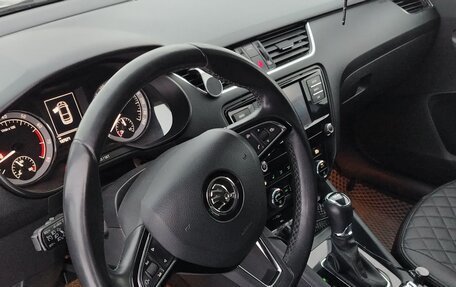 Skoda Octavia, 2017 год, 1 940 000 рублей, 10 фотография