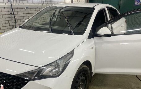 Hyundai Solaris II рестайлинг, 2022 год, 1 400 000 рублей, 4 фотография