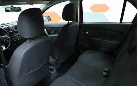 Renault Logan II, 2018 год, 840 000 рублей, 15 фотография