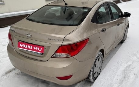 Hyundai Solaris II рестайлинг, 2012 год, 670 000 рублей, 1 фотография