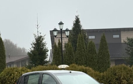 Renault Sandero I, 2012 год, 255 000 рублей, 2 фотография