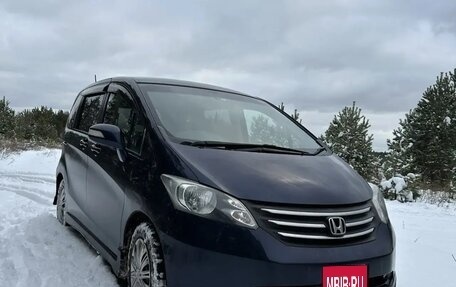 Honda Freed I, 2010 год, 950 000 рублей, 1 фотография