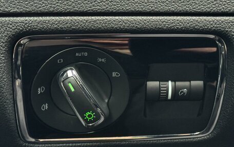 Skoda Superb III рестайлинг, 2012 год, 1 179 000 рублей, 15 фотография