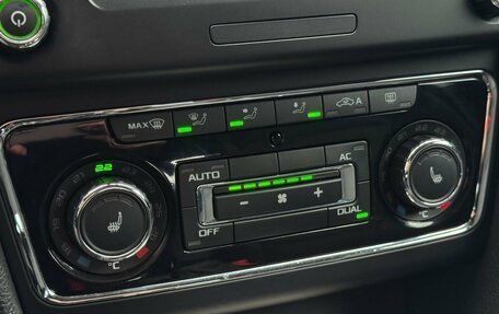 Skoda Superb III рестайлинг, 2012 год, 1 179 000 рублей, 23 фотография