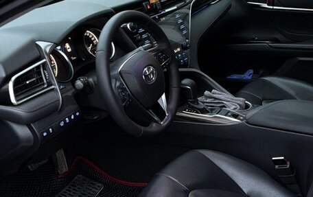 Toyota Camry, 2019 год, 2 500 000 рублей, 11 фотография