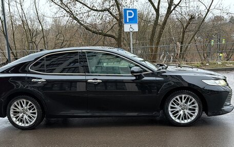 Toyota Camry, 2019 год, 2 500 000 рублей, 5 фотография