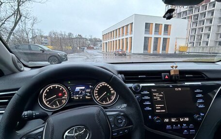 Toyota Camry, 2019 год, 2 500 000 рублей, 15 фотография